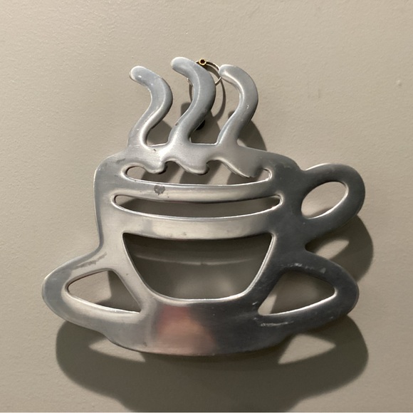 Unique Coffee Cup designed Metal Trivet Wall Hanger Decor Piece - Functional - Picture 5 of 7